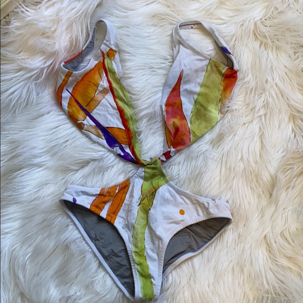 La Gotta Swim Cut-Out Monokini - Picture 4 of 7